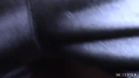 TROUS AFFAMÉS DE SPERME