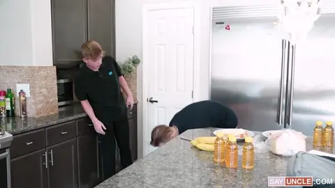 Grand Demi-Frère, Grosse Bite