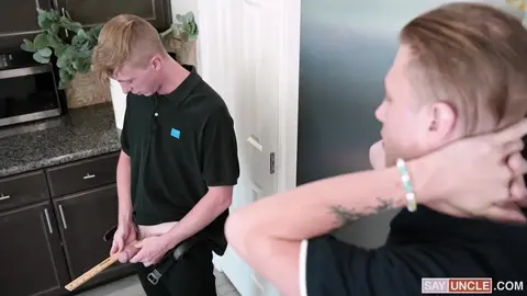 Grand Demi-Frère, Grosse Bite