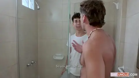 Il est bien meilleur pour baiser que pour réparer des salles de bains