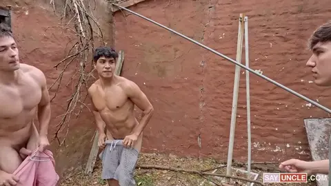 Non, papi ! Les Latinos sucent des bites ensemble