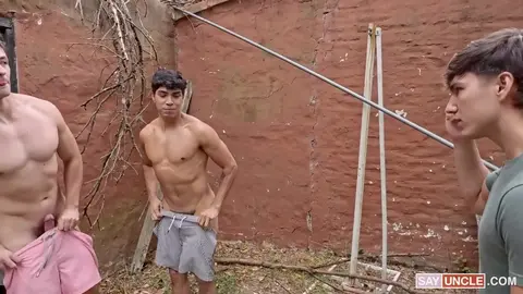 No, Papi! Latinos Suck Cocks Together