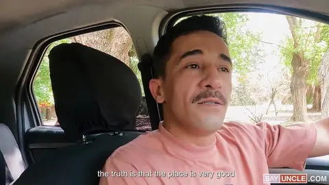 Mon chauffeur m’a conduit à l’endroit parfait pour le baiser