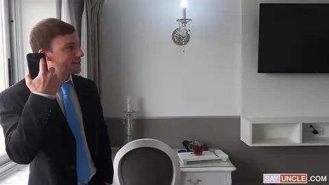 À votre service