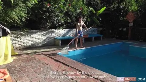 Le jardinier et le garçon de piscine