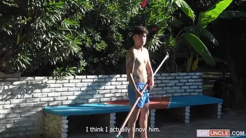 Le jardinier et le garçon de piscine