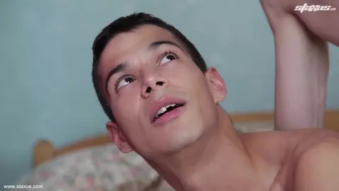 Will Sims baisé par un minet roux TBM