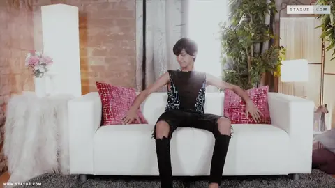 Petit cul défoncé – Adam Veller & Cameron Black