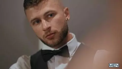 Joey Mills baisé au cinéma