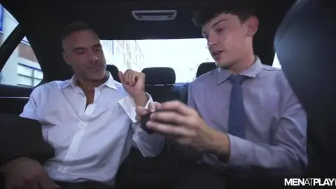 Prêt à tout pour une augmentation — Edward Terrant & Manuel Skye