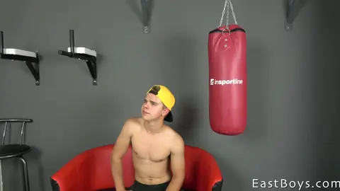 Casting porno du jeune boxeur Richard Hicks