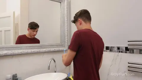 Après la douche — Ollie Barn & Danny Bianchi