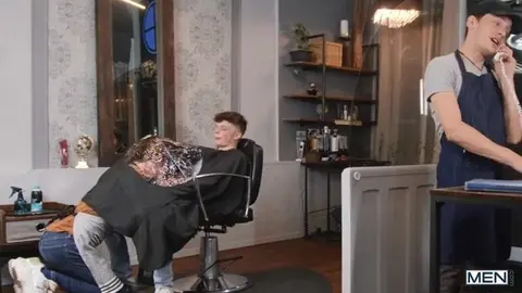 Coiffeur sodomisé par un client – Cristiano & Jake Preston