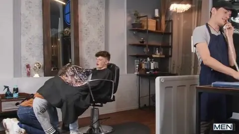 Coiffeur sodomisé par un client – Cristiano & Jake Preston