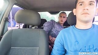 Enculé par mon chauffeur Uber