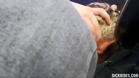 Enculé par mon chauffeur Uber