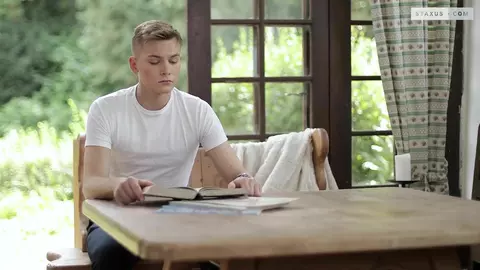 Double pénétration pour un trou étroit — Daniel Karrington, Danny Jones & Nick Fox