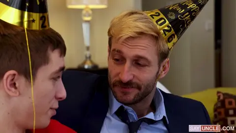 Commence la nouvelle année en beauté : porte des sous-vêtements rouges pour te faire défoncer par ton beau-père