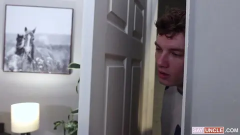 Il est temps que mon beau-fils s'occupe de mon cul