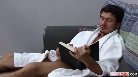 Il est temps que mon beau-fils s'occupe de mon cul