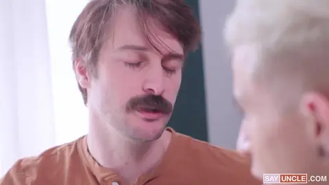Je suis horny, Stepdaddy