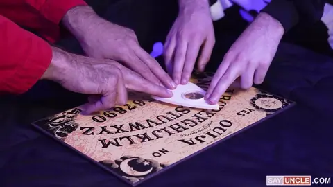 Ouija, baise-moi le cul ?