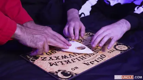 Ouija, baise-moi le cul ?
