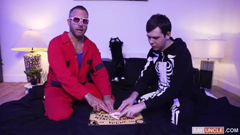 Ouija, baise-moi le cul ?