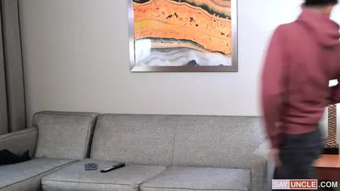 Se faufiler dans sa chambre