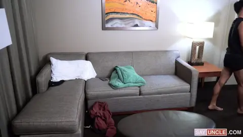 Se faufiler dans sa chambre