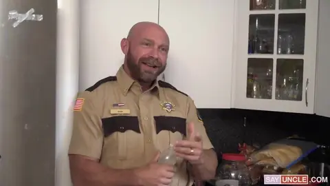Jouer aux gendarmes et aux voleurs