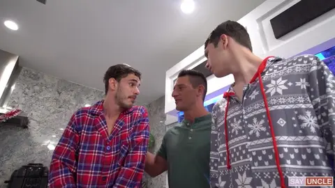 Déballer notre cadeau de Noël