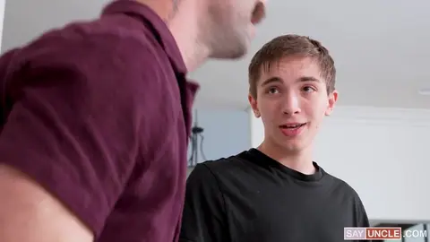 Baisé par mon beau-père ou école militaire ? Sors la bite !