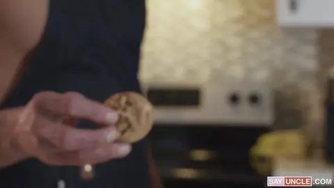 Le Beau-père Goûte À Bien Plus Que Mes Cookies