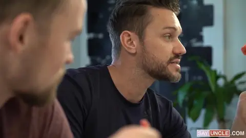 Beau-papa exige mon attention