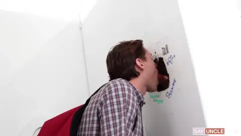 L'Intello contre le Glory Hole