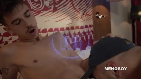 Du sperme en bouche pour Hugo et Théo