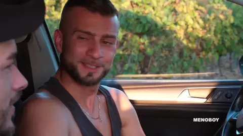 Sexe en extérieur avec Alex Brand