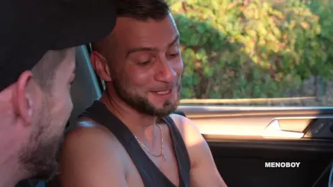 Sexe en extérieur avec Alex Brand
