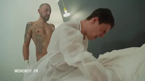Un Examen médical torride qui devient hot