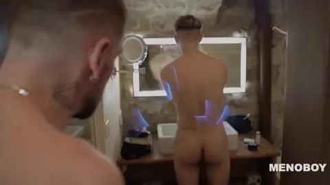 Il jouit dans mon trou