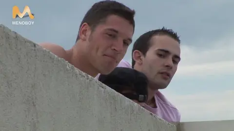 Les voyeurs de Menoboy