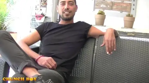 Un hétéro arabe baise LEO SENTHY