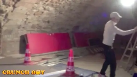 Baise hardcore avec 2 grosses queues XXL