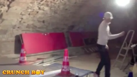 Baise hardcore avec 2 grosses queues XXL