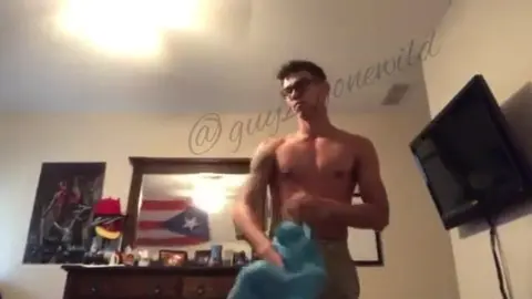 Aidan: Mon strip-tease privé #1