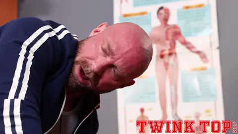 Se rafraîchir — TYLER TANNER Épisode 2