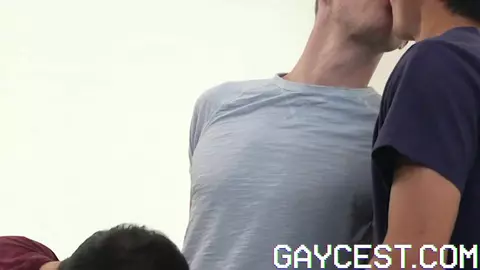 FAMILY TRADITION Episode 1 - Thanksgiving Dinner