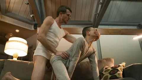 Daddy & son twink — Ép.2 Soirée film qui dérape