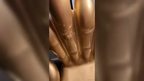 Ça m'a Presque Éjecté — 10 Giclées